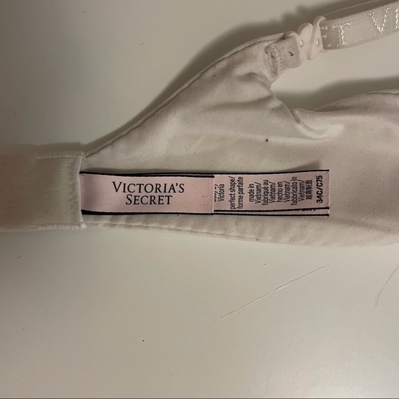 VS Bra - Picture 2 of 4